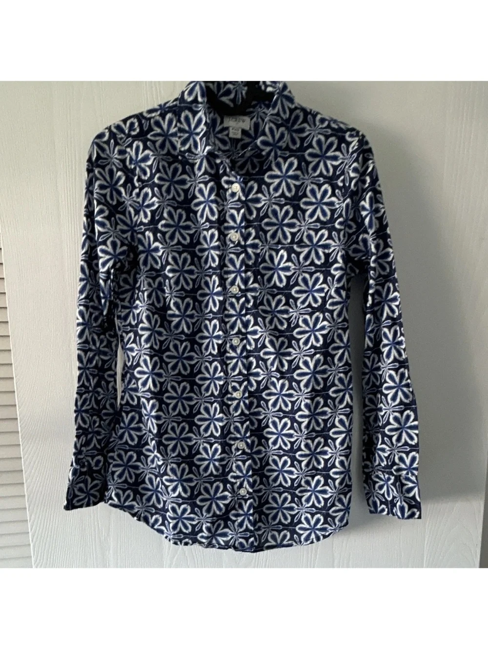 Woman’s navy and White Floral Long-Sleeve Button-Up Shirt